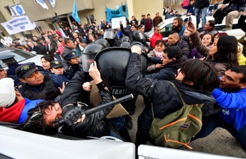 SE RECRUDECE EL CONFLICTO DOCENTE Y ESTATAL
