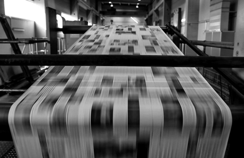AVANZA LA DESREGULACIÓN DE PAPEL PRENSA