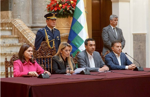 portada añez expulsión
