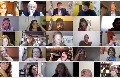 portada personas familias calle