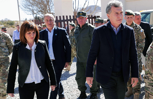 portada macri armas bolivia
