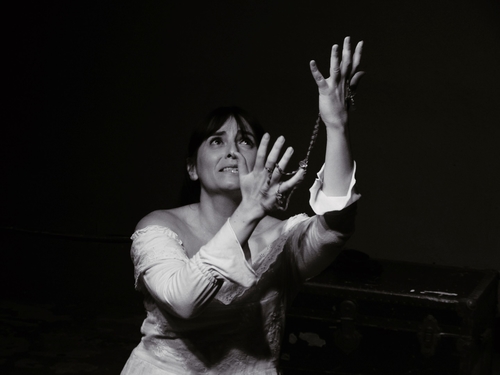 CAMILA PORTADA
