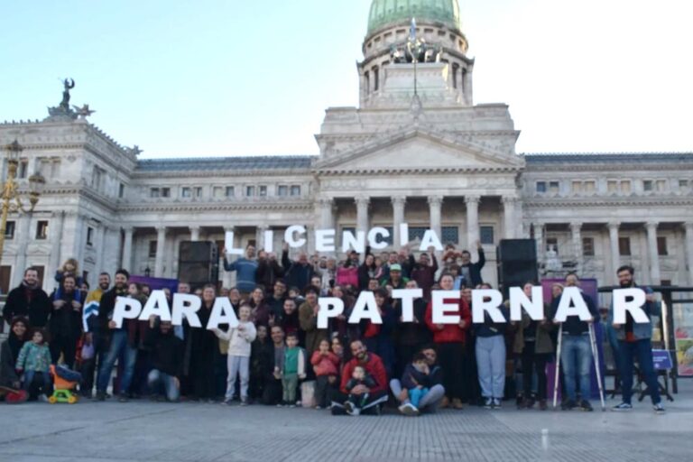Portada. Licencia por paternidad