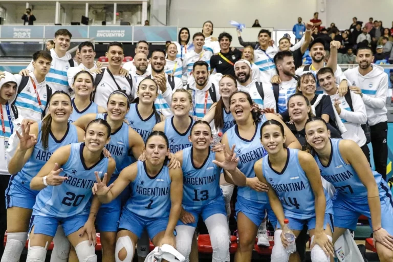 Portada. Selección Argentina de Basquet medalla de bronce