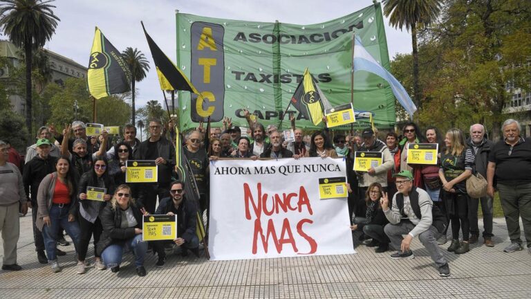 Portada campaña ATC contra el negacionismo