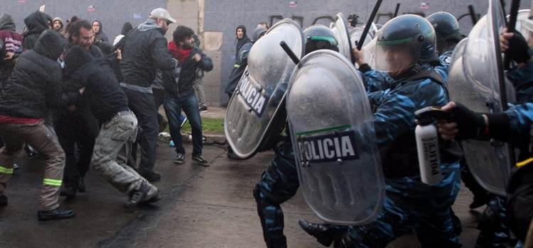 Portada. La FIDH contra el protocolo antipiquete