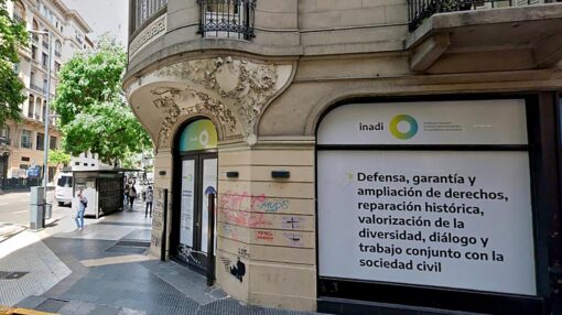 Portada. Cierre del INADI