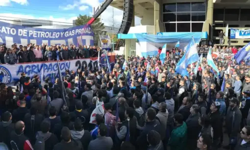 Portada. Conflictos gremiales en La Patagonia