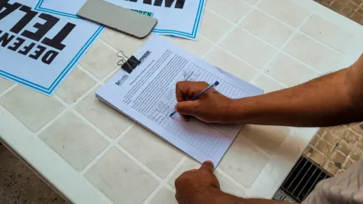 Portada. Trabajadores de Telam juntan firmas por una agencia nacional 