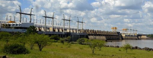 Portada. Amplían directorio hidroeléctrica Salto Grande
