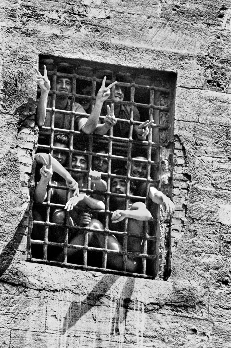 5_Presos_© Archivio Letizia Battaglia_Derechos reproducción reservados
