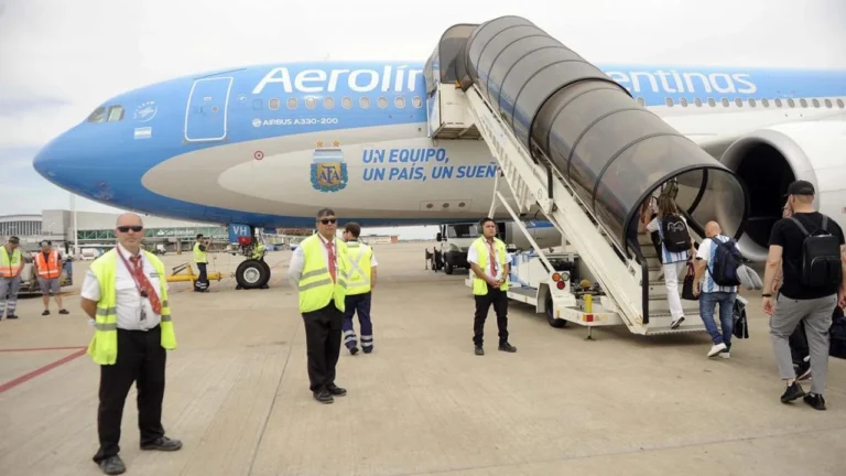Portada. Privatización aerolíneas argentinas