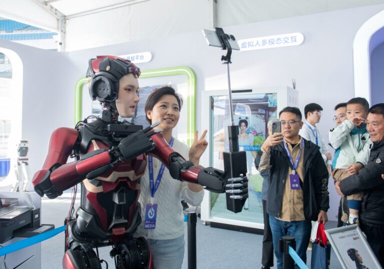 Portada. China robots