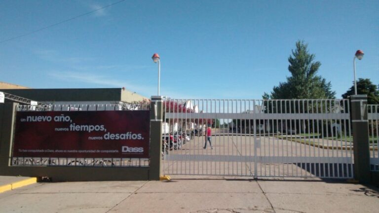 Portada. Dass cierre