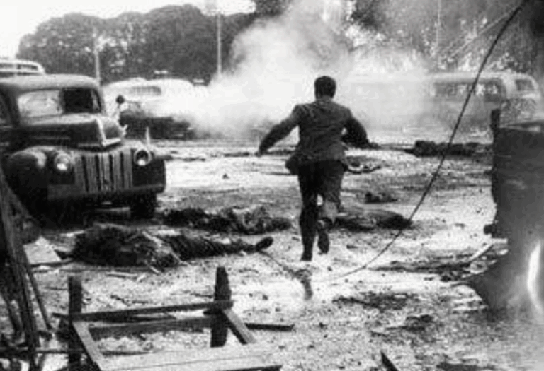 Portada. Bombardeo Plaza de Mayo