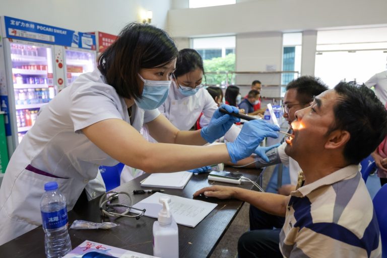 Portada. China centros de salud