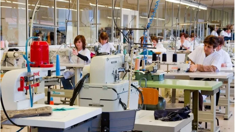 Portada. Industria textil