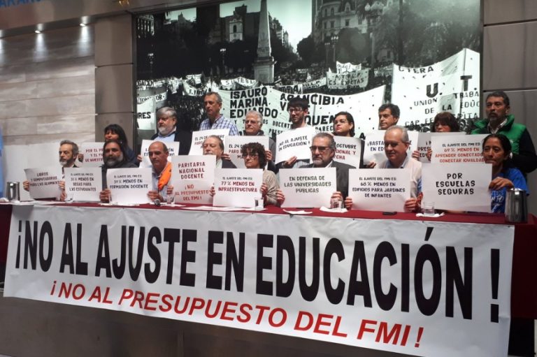 Portada. Ajuste educación