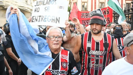 Portada. Hinchadas solidarias