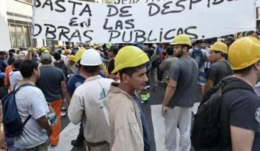 Portada. Pérdida de puestos laborales