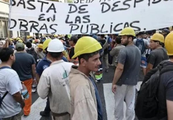 Portada. Pérdida de puestos laborales